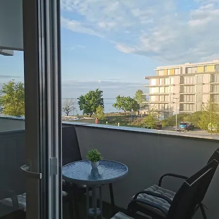 Silver - Waterfront With Lakeview