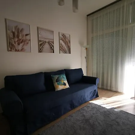 Silver - Waterfront With Lakeview Apartment *