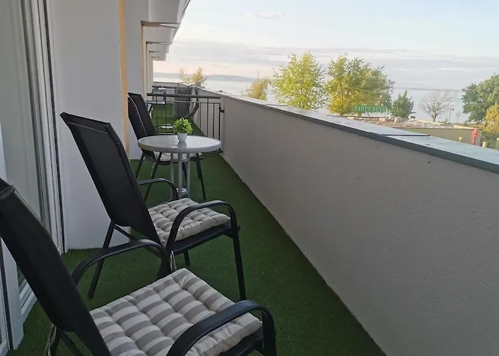 Apartment Silver - Waterfront With Lakeview